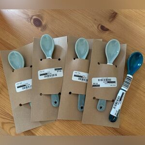 Set of Le Creuset Ceramic Spoons in Deep Teal & Sea Salt